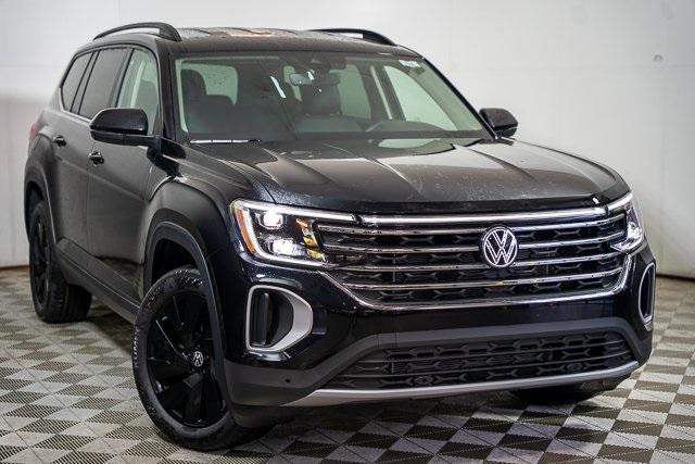 new 2025 Volkswagen Atlas car, priced at $44,753