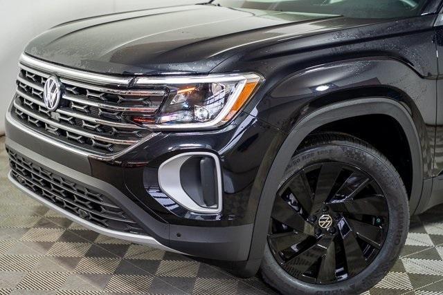 new 2025 Volkswagen Atlas car, priced at $44,753