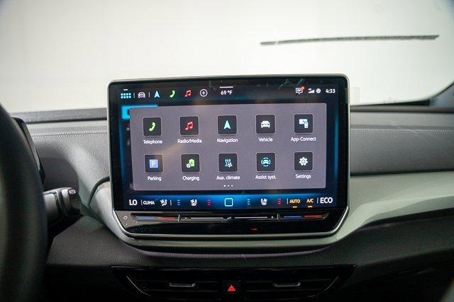 new 2025 Volkswagen ID.4 car, priced at $50,708