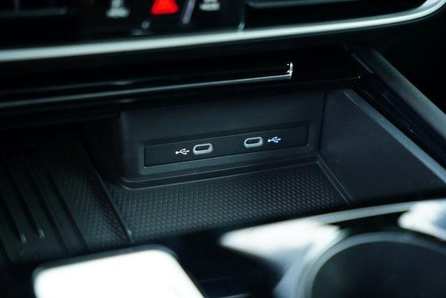 new 2025 Volkswagen Atlas car, priced at $46,422