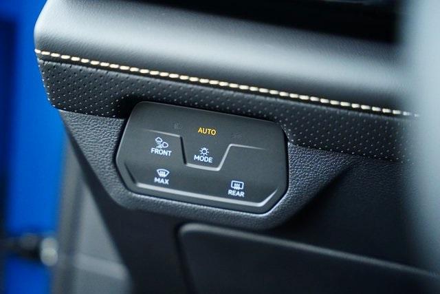new 2025 Volkswagen Atlas car, priced at $46,422