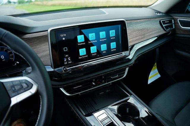 new 2025 Volkswagen Atlas car, priced at $46,422