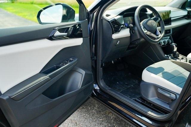 new 2025 Volkswagen Taos car, priced at $28,007