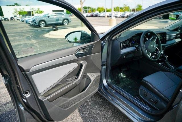 new 2025 Volkswagen Jetta car, priced at $27,546