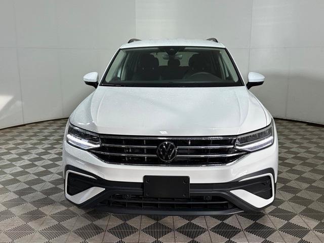 new 2024 Volkswagen Tiguan car, priced at $27,233