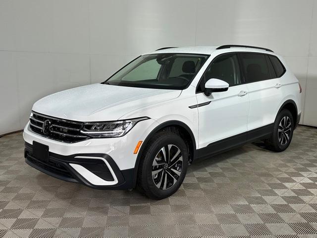 new 2024 Volkswagen Tiguan car, priced at $27,233