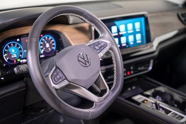 used 2024 Volkswagen Atlas car, priced at $38,392