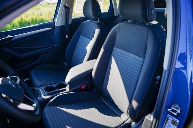 new 2025 Volkswagen Jetta car, priced at $23,231