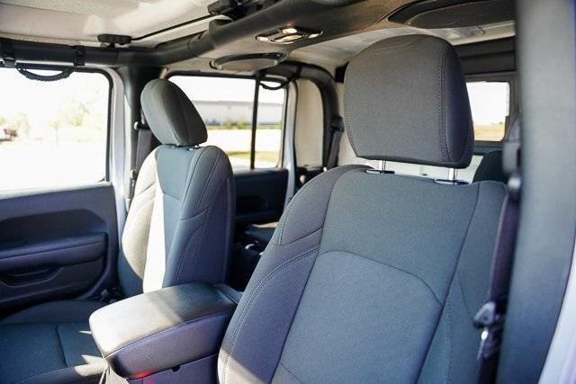 used 2022 Jeep Gladiator car, priced at $30,014