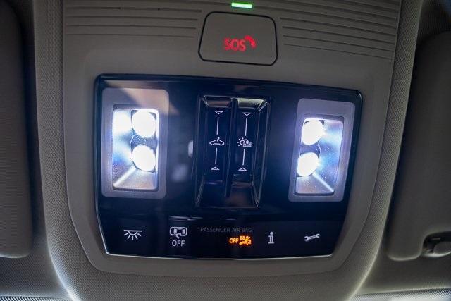 new 2025 Volkswagen Atlas car, priced at $52,960