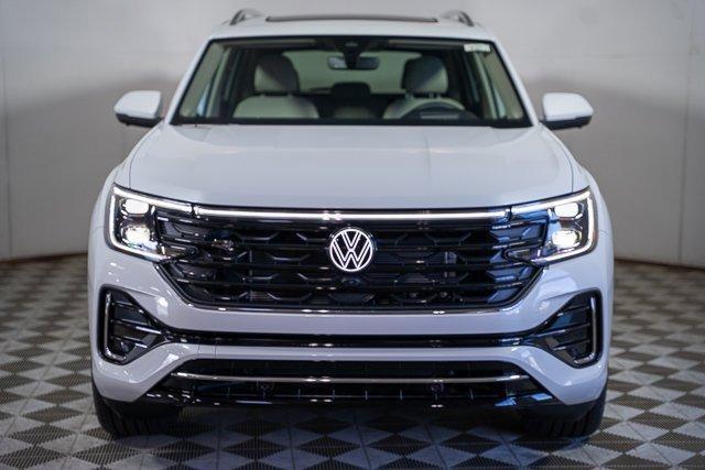 new 2025 Volkswagen Atlas car, priced at $51,960