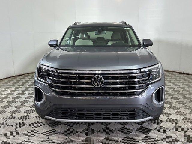 new 2025 Volkswagen Atlas car, priced at $42,443