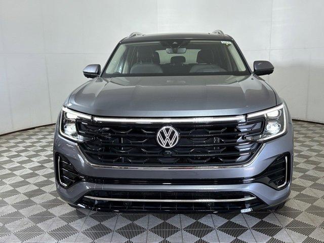 new 2024 Volkswagen Atlas car, priced at $50,474