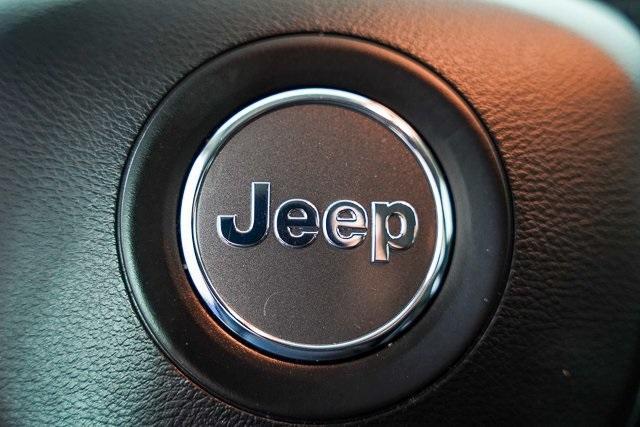 used 2019 Jeep Cherokee car, priced at $18,806