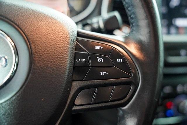 used 2019 Jeep Cherokee car, priced at $18,806