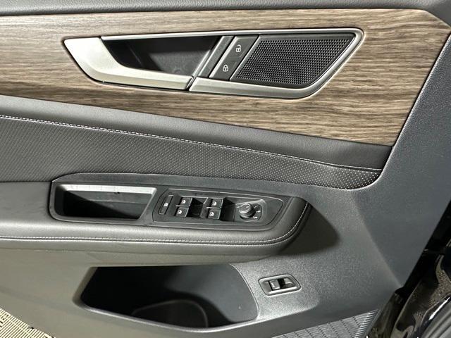 new 2025 Volkswagen Atlas car, priced at $47,702