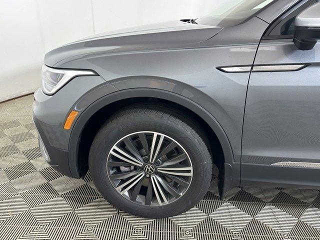 new 2024 Volkswagen Tiguan car, priced at $28,906