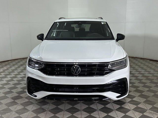 new 2024 Volkswagen Tiguan car, priced at $32,760