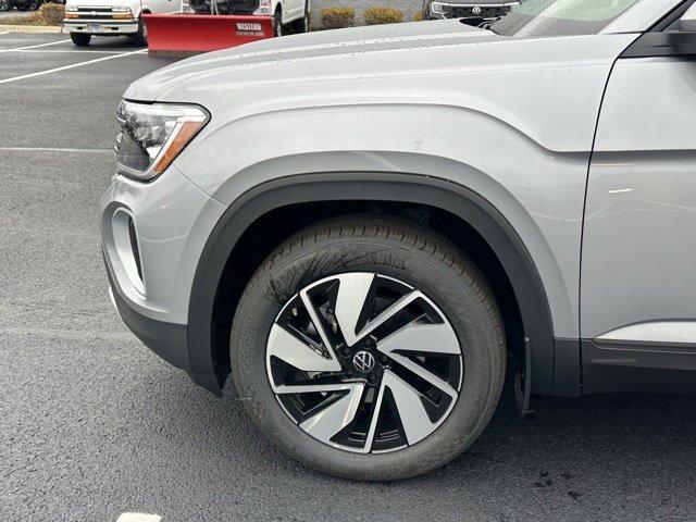 new 2026 Volkswagen Atlas car, priced at $46,010