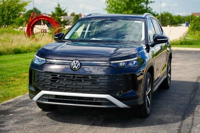 new 2025 Volkswagen Tiguan car, priced at $35,270