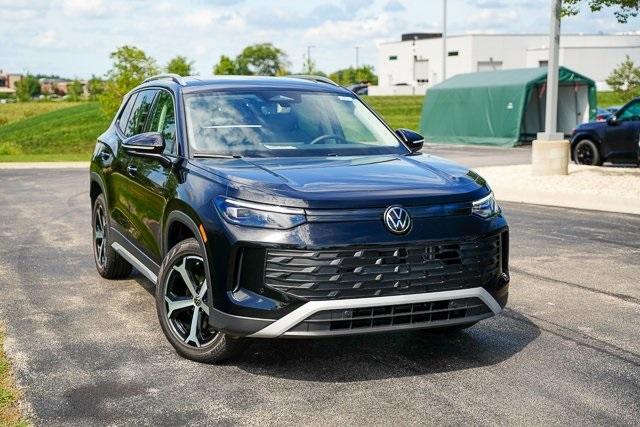 new 2025 Volkswagen Tiguan car, priced at $35,270