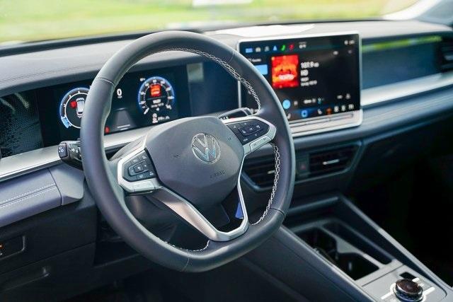 new 2025 Volkswagen Tiguan car, priced at $35,270