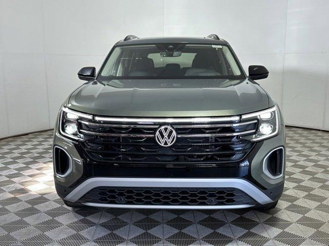 new 2024 Volkswagen Atlas car, priced at $48,344