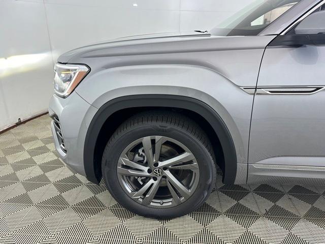 new 2024 Volkswagen Atlas Cross Sport car, priced at $46,817