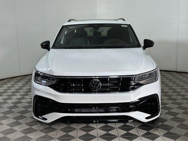 new 2024 Volkswagen Tiguan car, priced at $32,076