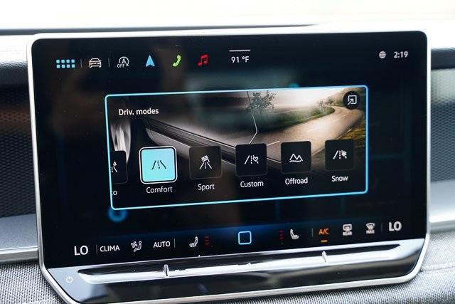 new 2025 Volkswagen Tiguan car, priced at $31,451