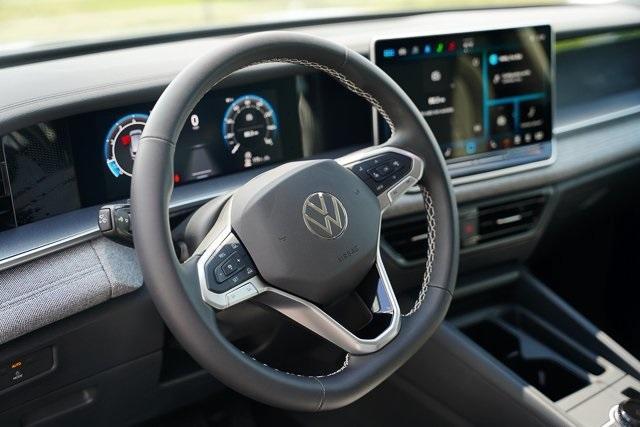 new 2025 Volkswagen Tiguan car, priced at $31,451