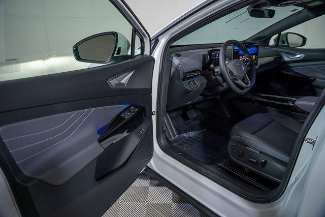 new 2025 Volkswagen ID.4 car, priced at $50,277