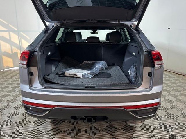 new 2025 Volkswagen Atlas Cross Sport car, priced at $44,103