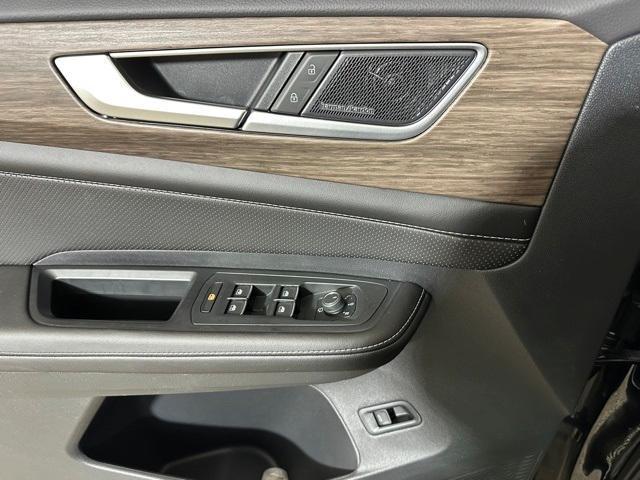 new 2025 Volkswagen Atlas car, priced at $52,738