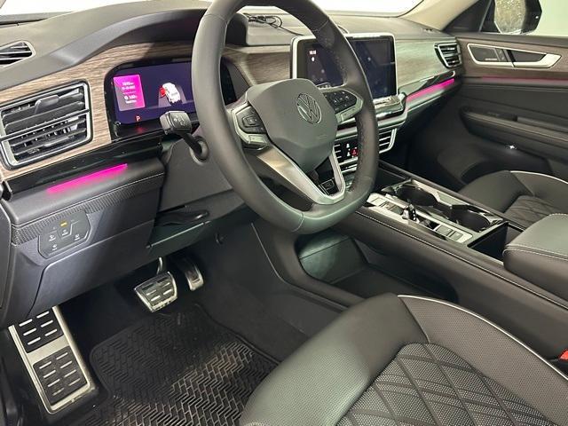 new 2025 Volkswagen Atlas car, priced at $52,738