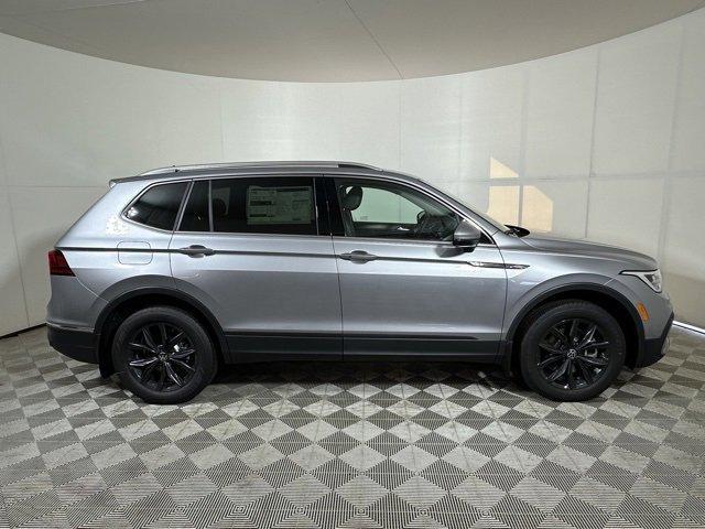 new 2024 Volkswagen Tiguan car, priced at $30,222