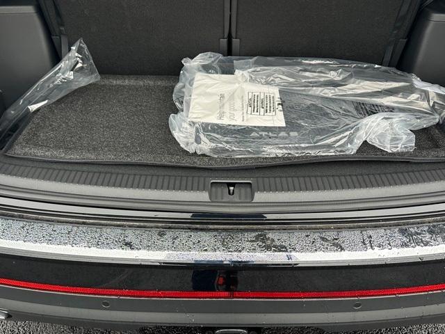 new 2026 Volkswagen Atlas car, priced at $45,576