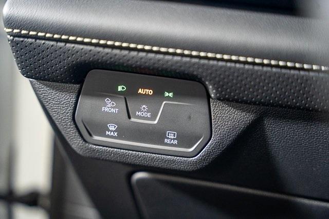 new 2025 Volkswagen Atlas car, priced at $40,953