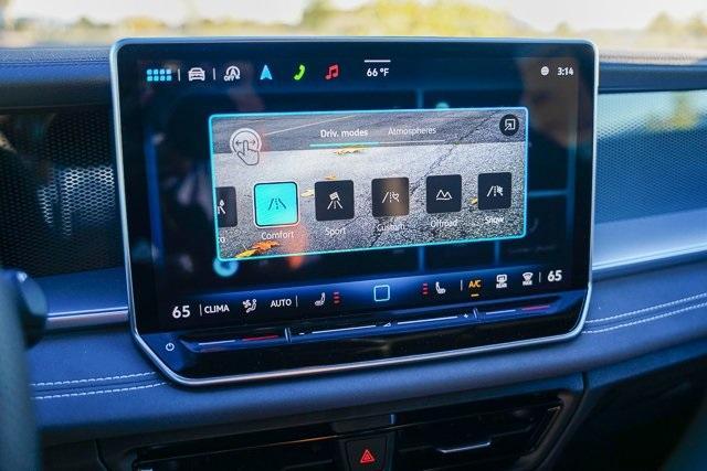 new 2025 Volkswagen Tiguan car, priced at $37,298