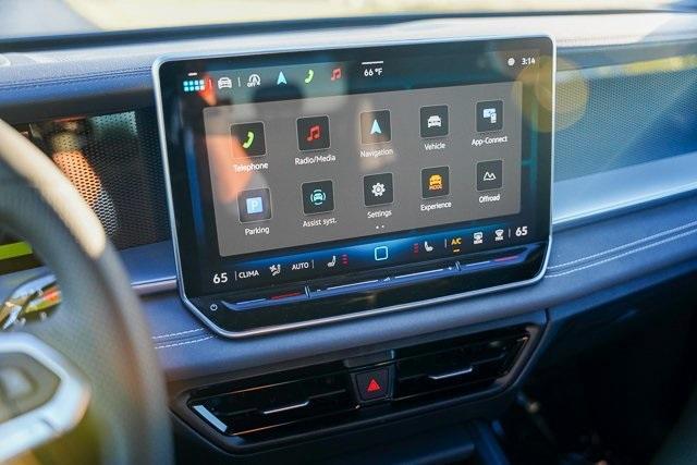 new 2025 Volkswagen Tiguan car, priced at $37,298