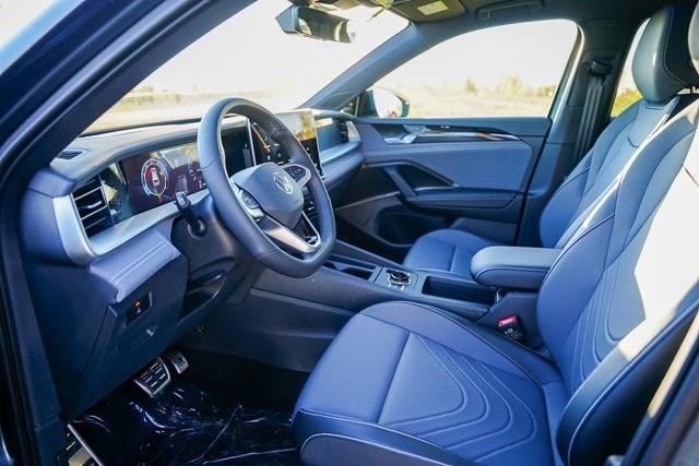 new 2025 Volkswagen Tiguan car, priced at $37,298