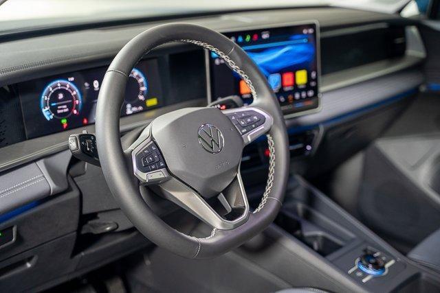 new 2025 Volkswagen Tiguan car, priced at $37,871