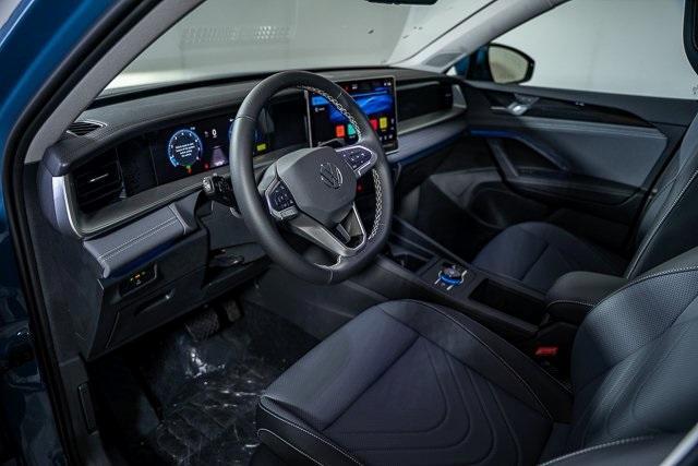new 2025 Volkswagen Tiguan car, priced at $35,721