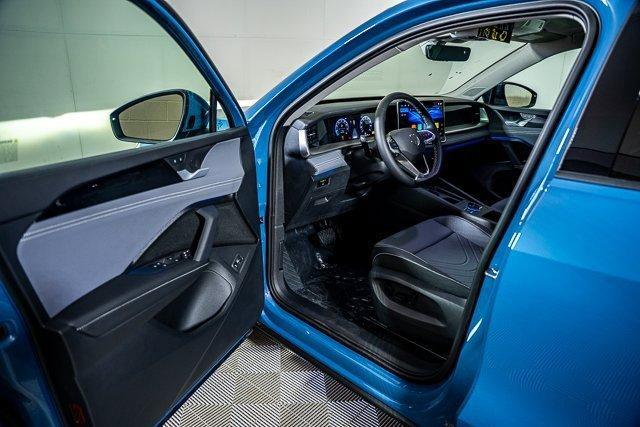 new 2025 Volkswagen Tiguan car, priced at $37,871