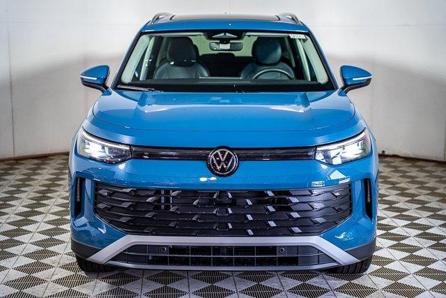 new 2025 Volkswagen Tiguan car, priced at $37,871