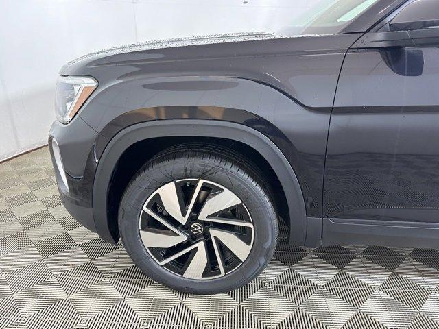 new 2025 Volkswagen Atlas car, priced at $42,529