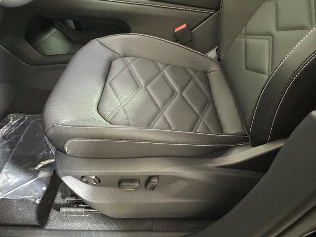 new 2025 Volkswagen Atlas car, priced at $43,529