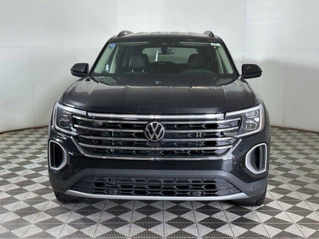 new 2025 Volkswagen Atlas car, priced at $42,529