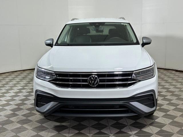 new 2024 Volkswagen Tiguan car, priced at $32,803