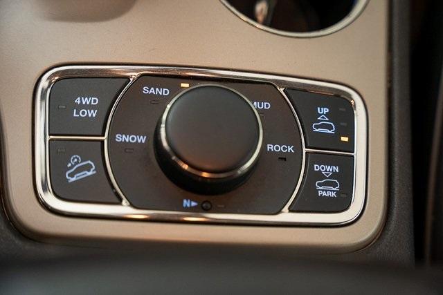 used 2014 Jeep Grand Cherokee car, priced at $14,650